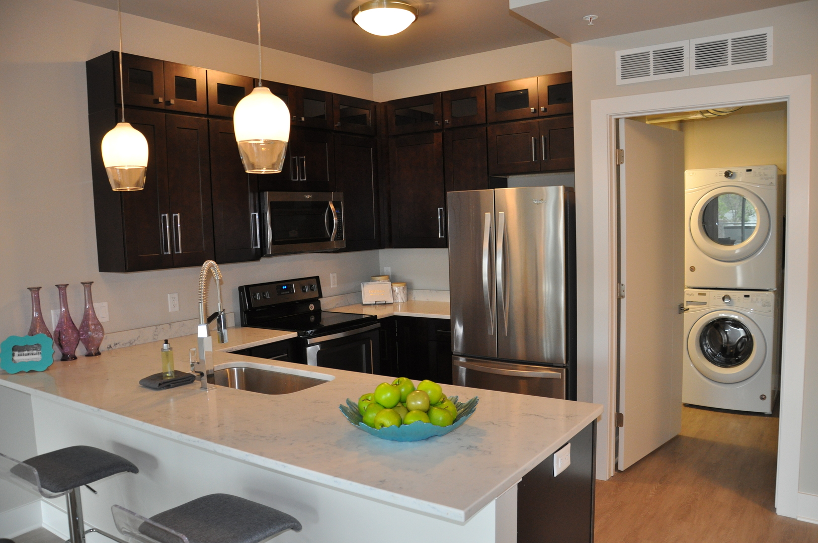 Milwaukee Apartment: 4175 North Oakland Avenue