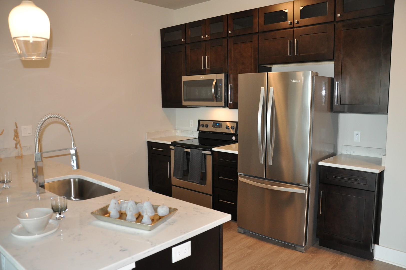 Milwaukee Apartment: 4175 North Oakland Avenue