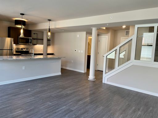 Cream City Lofts - 2 bedroom / 2 bath Townhome – photo 1
