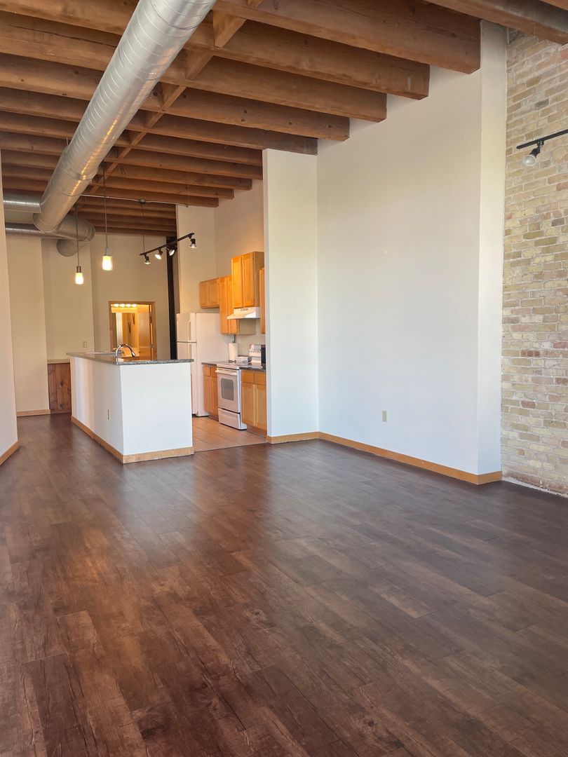 RiverView Lofts, LLC 10 of 13