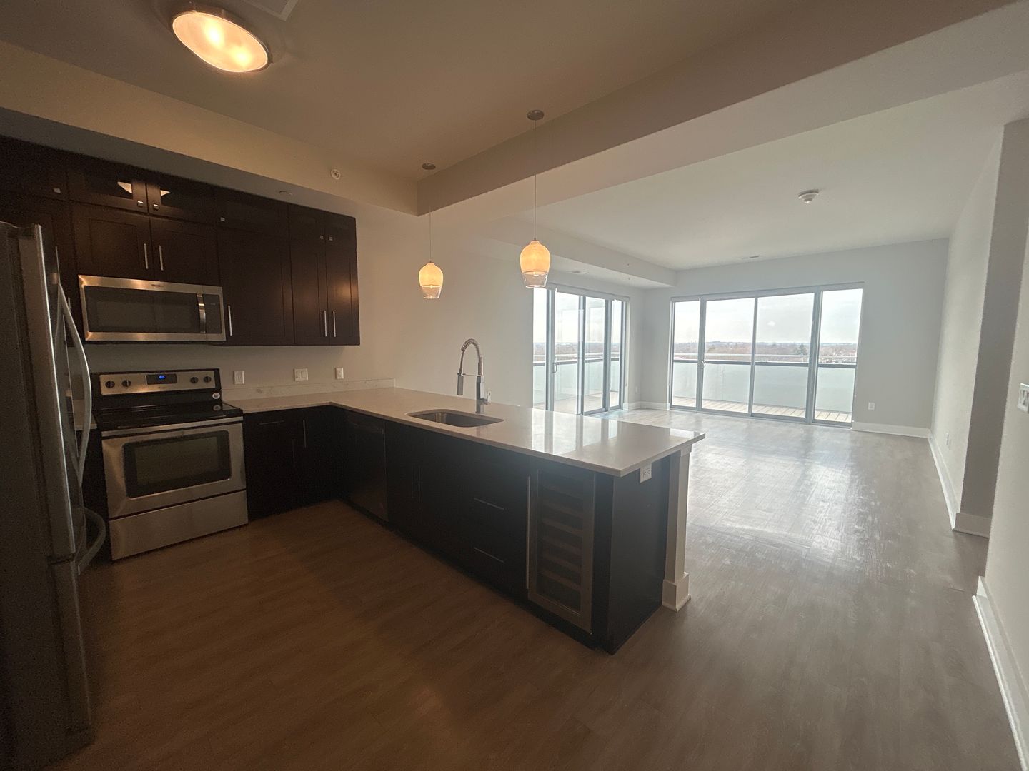Milwaukee Apartment: 4175 North Oakland Avenue