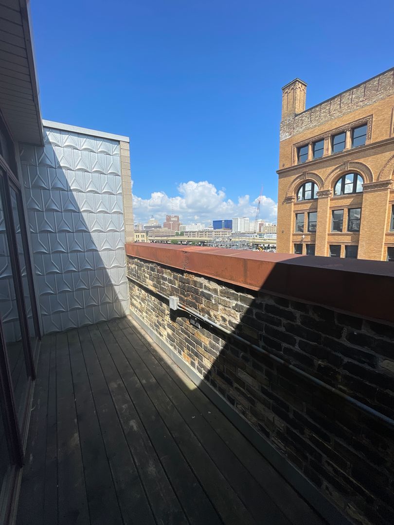 RiverView Lofts, LLC 7 of 12