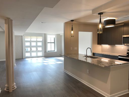 Cream City Lofts - 3 bedroom / 2 bath Townhome - ** 2nd month free on a 13-month lease plus waive admin fee of $300** – photo 1