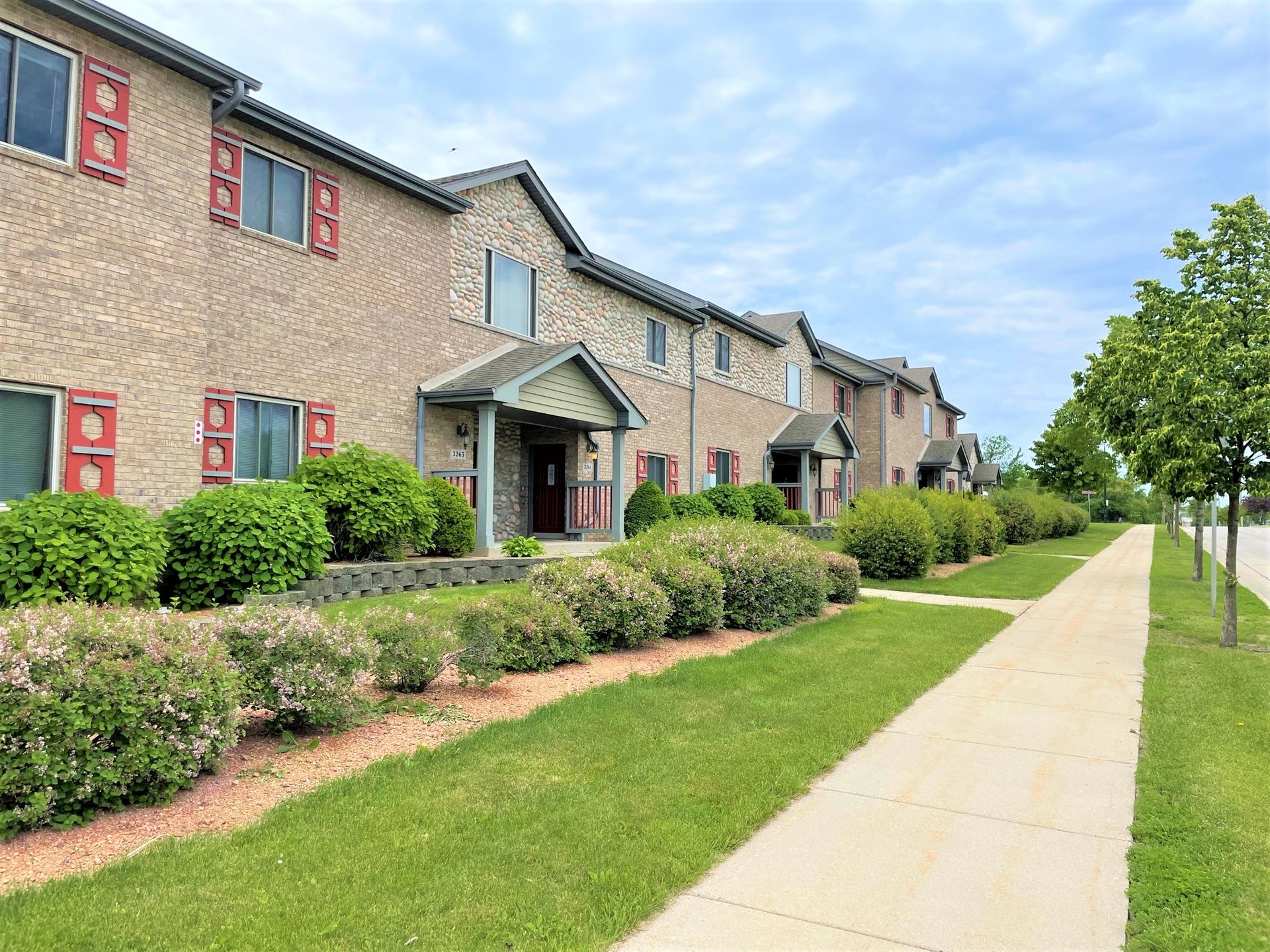 St. Francis Apartment: 3231 - 3355 East Howard Ave.