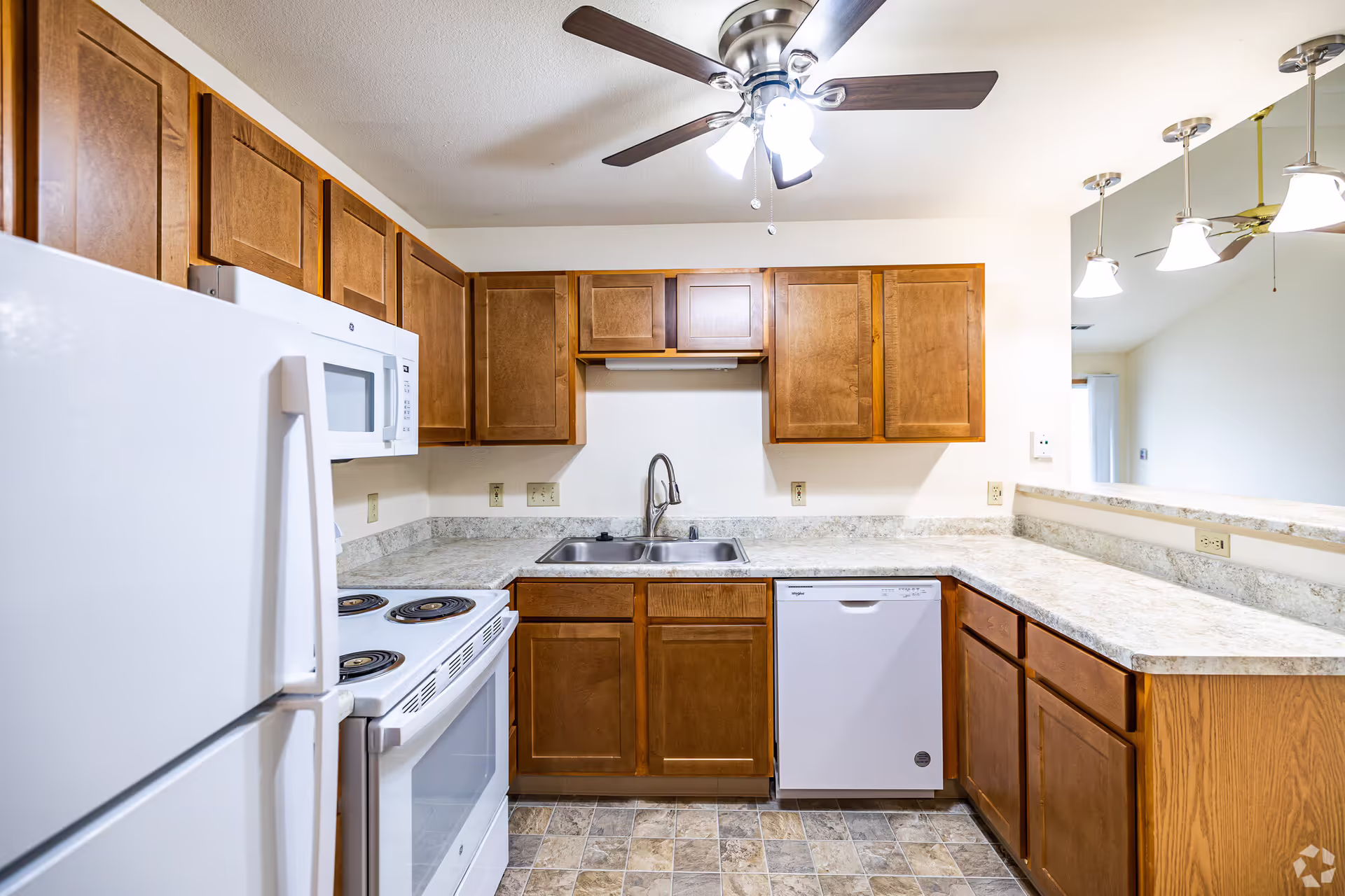 Waukesha Apartment: 2600 -  2610 Fielding Lane