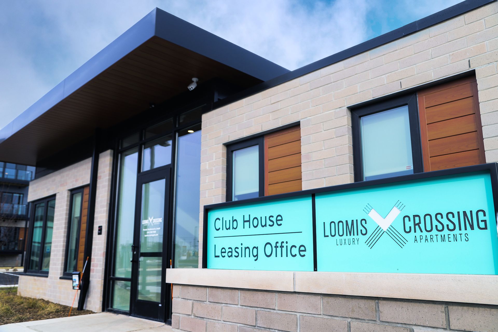 Greenfield Apartment: 4220 Layton Avenue