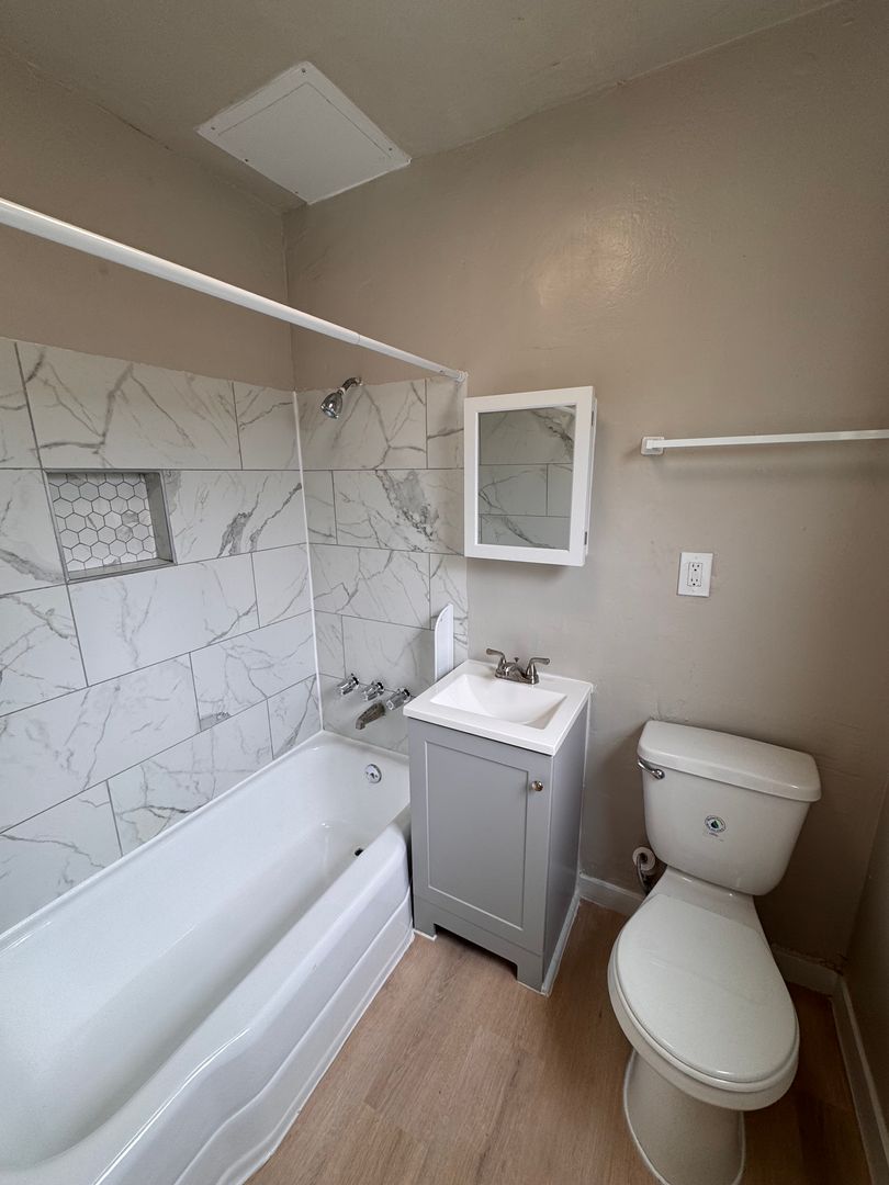 Los Angeles Apartment: 1338-1346 Crenshaw Blvd