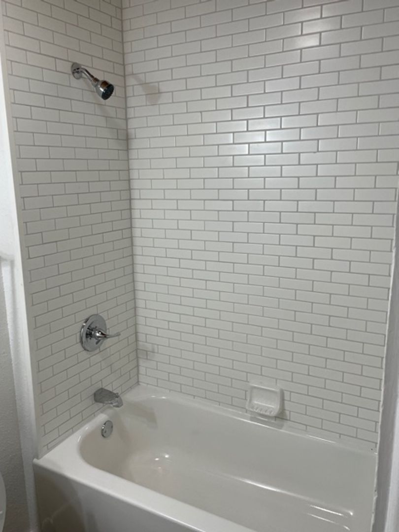 913 B West Crawford St. 6 of 8