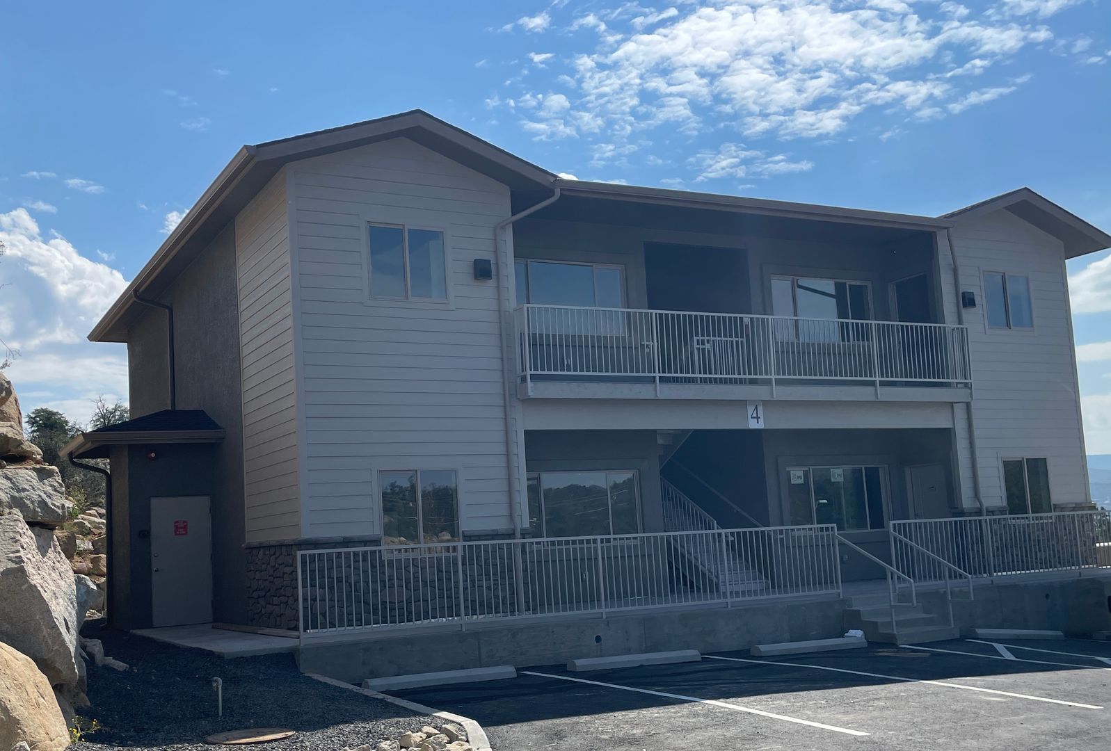 Prescott Apartment: 1668 W Iron Springs Rd Building 4