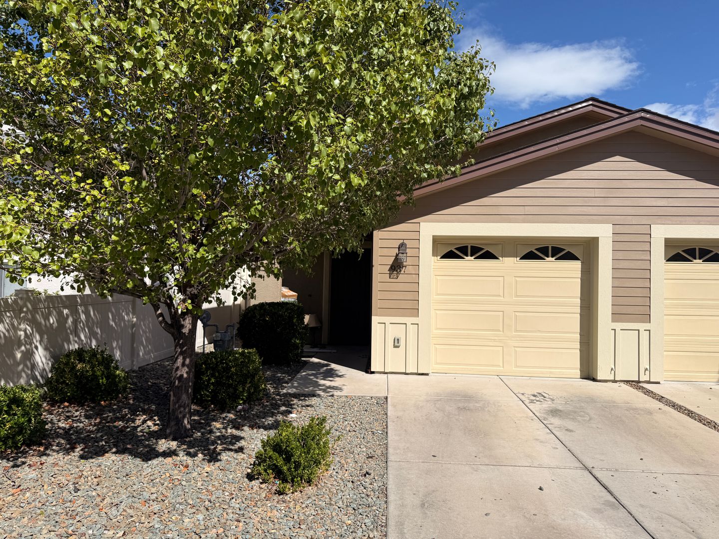 Prescott House: 937 Gail Gardner Way