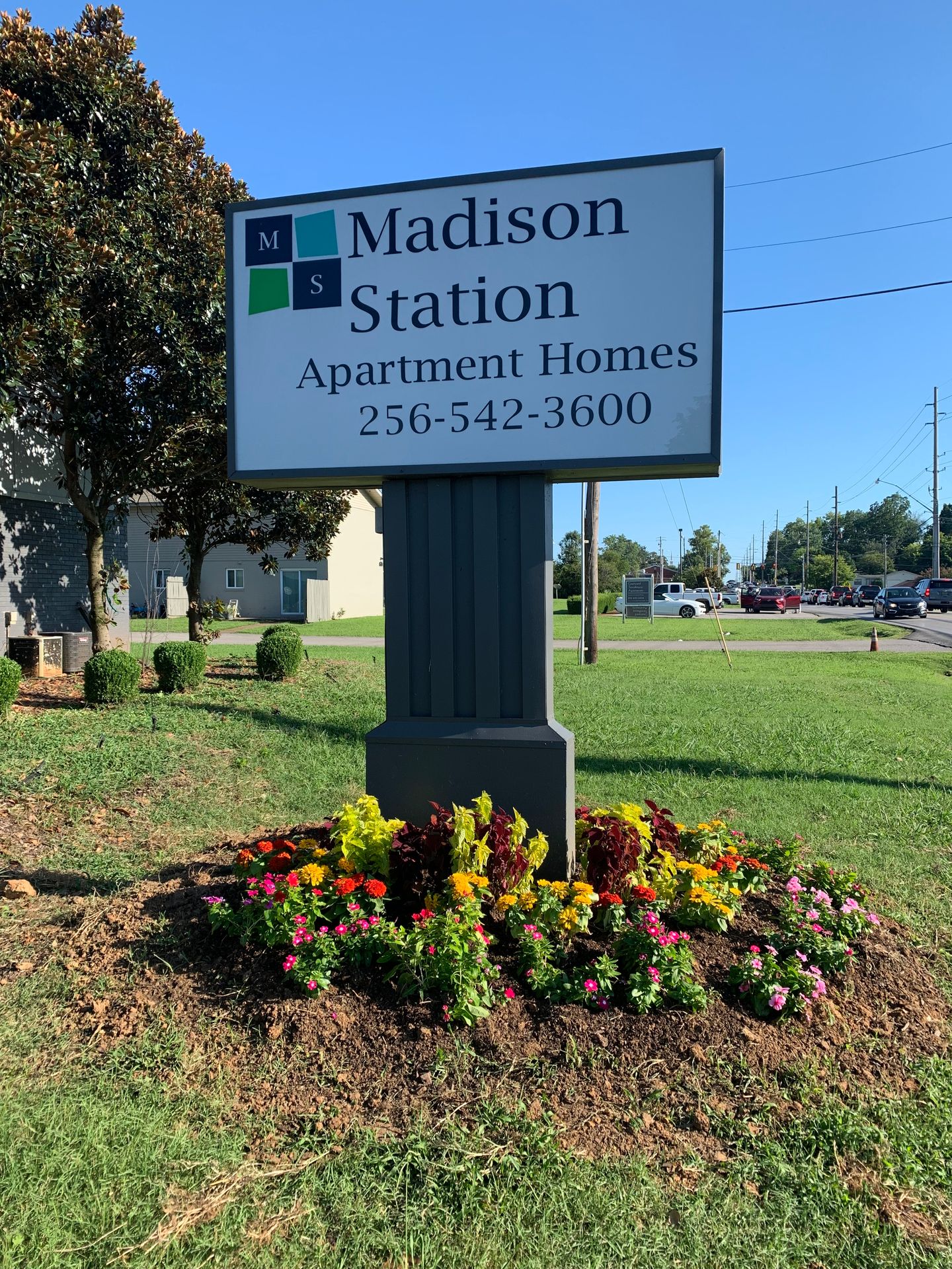 Madison Apartment: 4425 Sullivan Street
