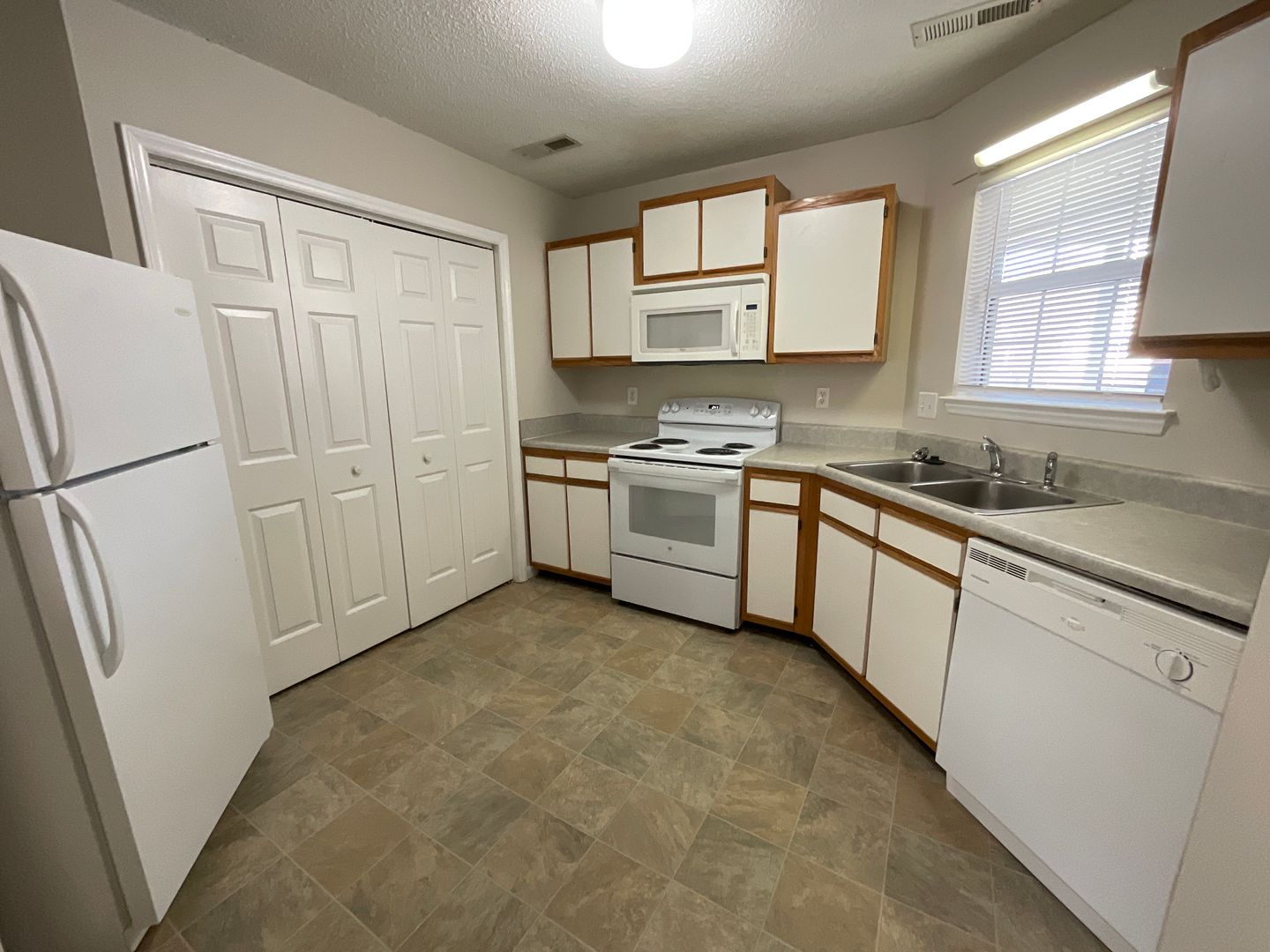 Greenville Apartment: 2707 Meridian Drive