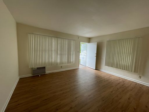 $2190 Ground-Floor 2BR/1BA in the Heart of Glendale – photo 1