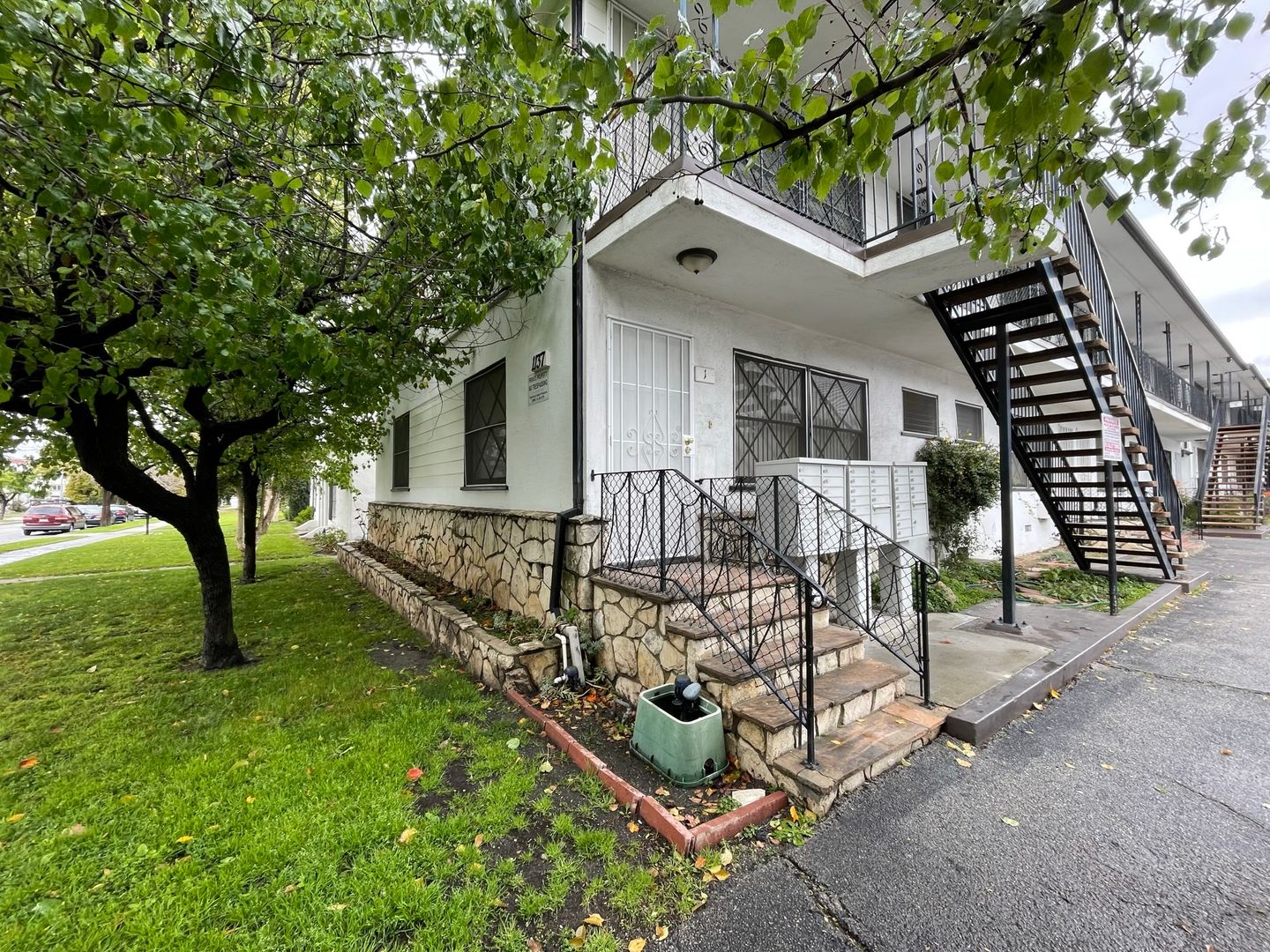 1137 E. California Ave. 5 of 6