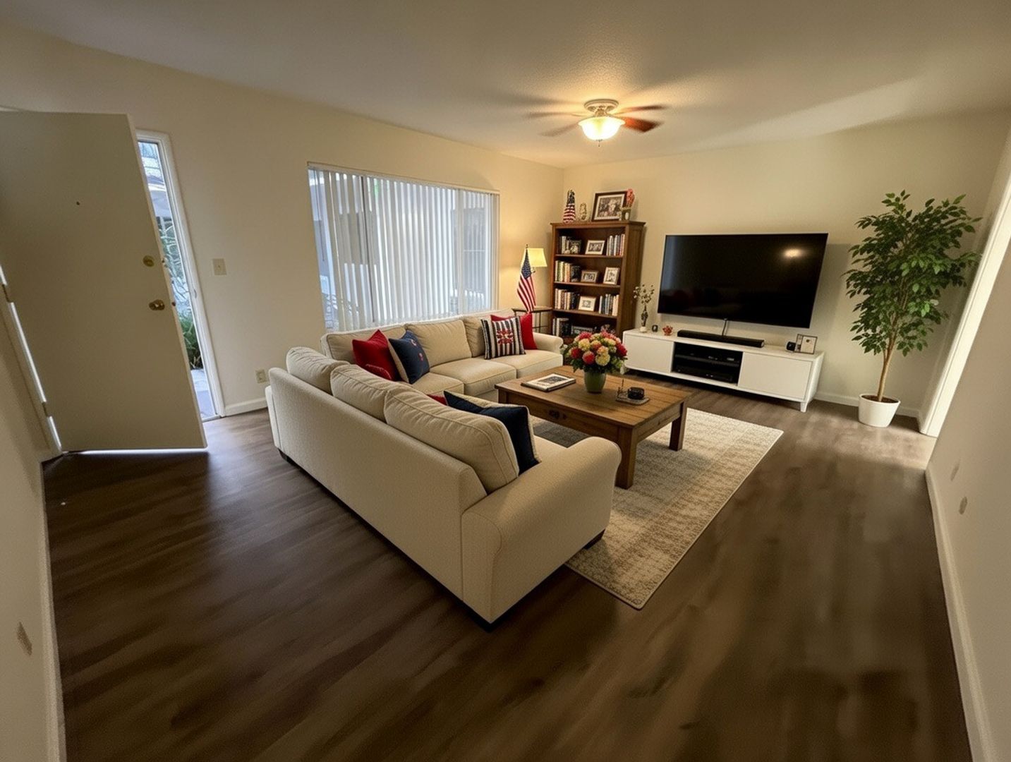 Glendale Apartment: 450 W. Doran St.