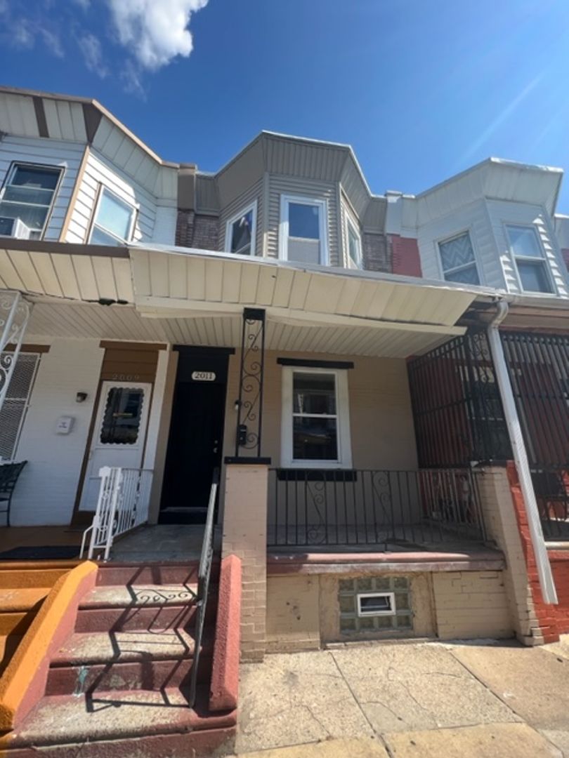 Philadelphia House: 2011 E Birch Street