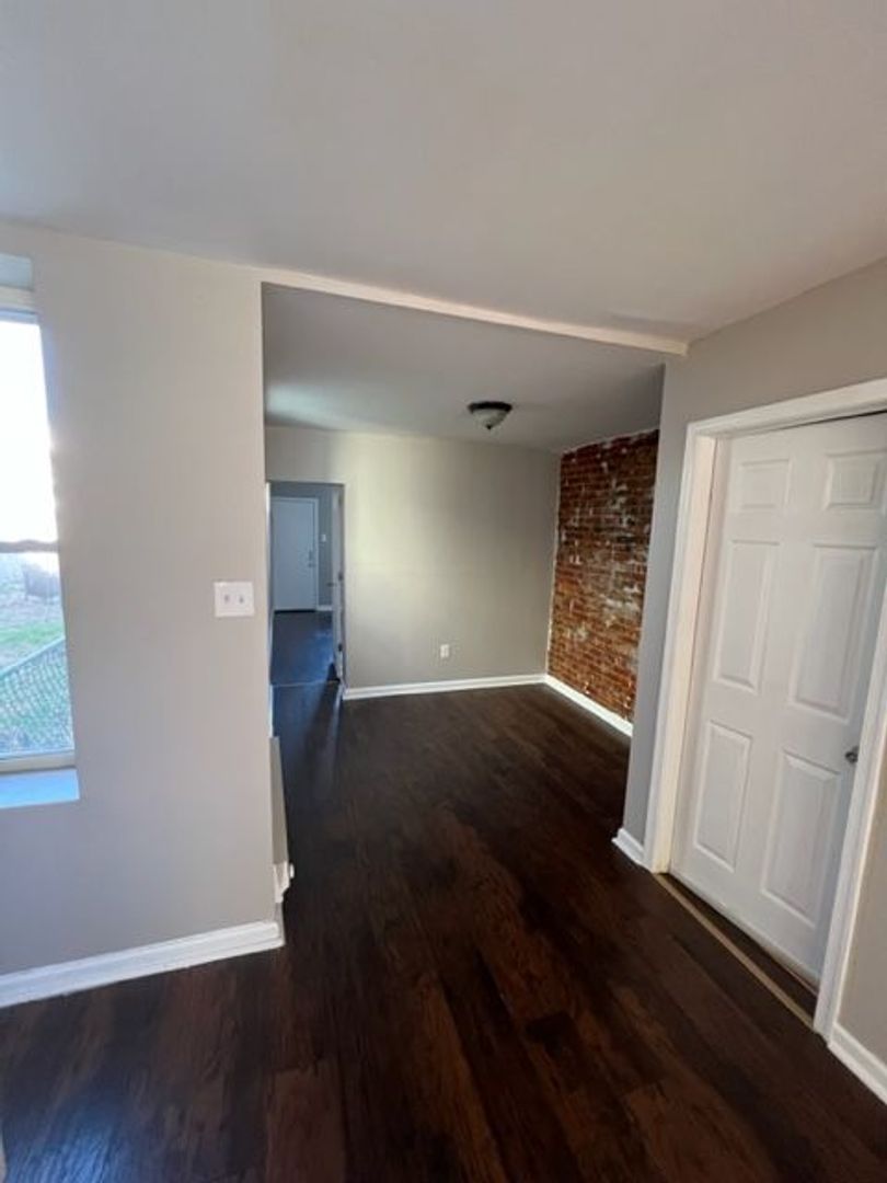 Philadelphia Apartment: 1847 E Cornwall Street