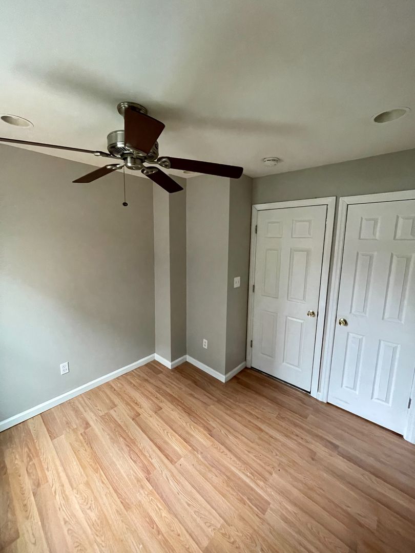 Philadelphia Apartment: 3374 Amber Street