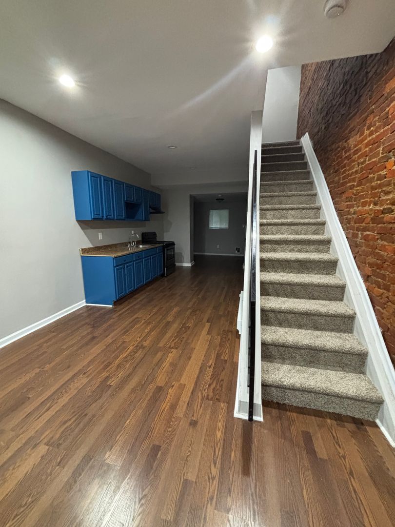 Philadelphia House: 1866 E Cornwall Street