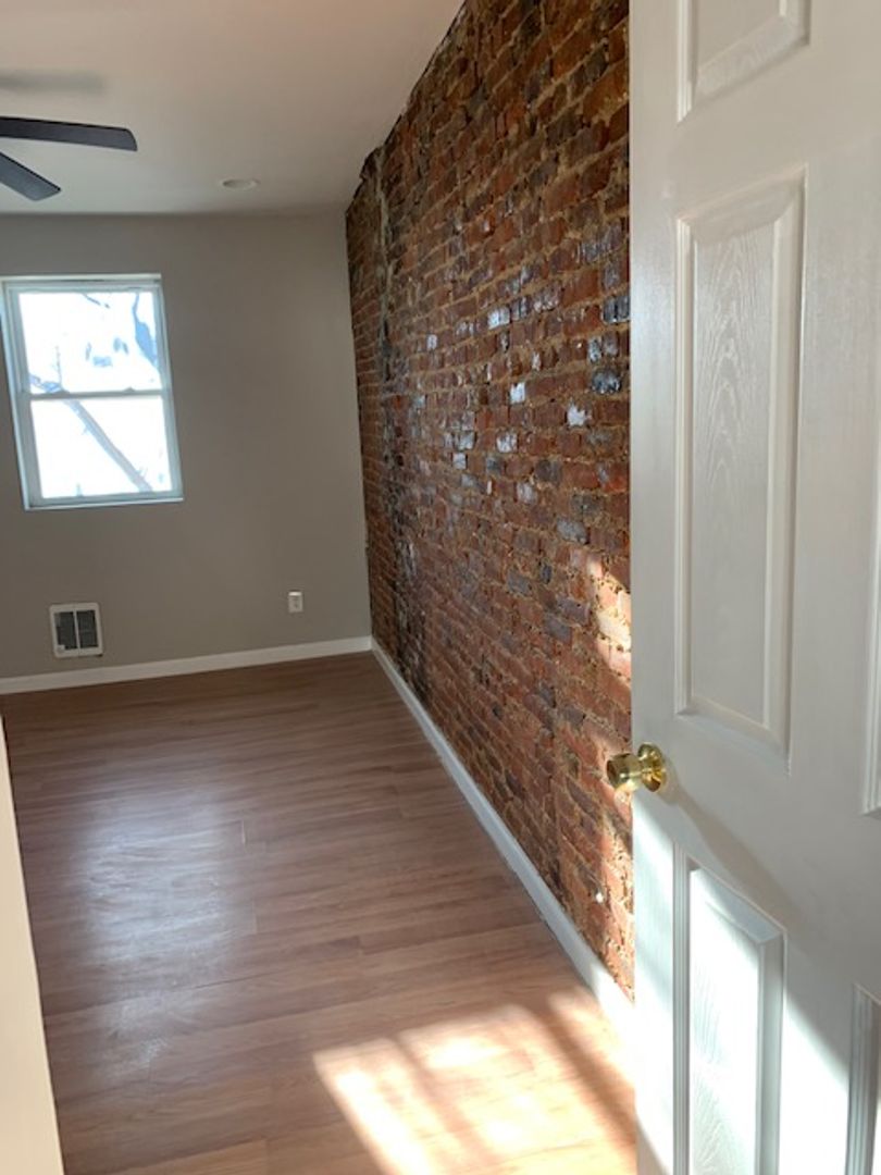 Philadelphia Apartment: 2066 E Pacific Street
