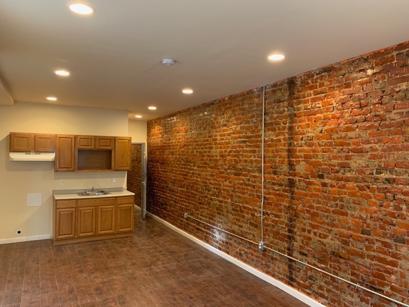 Philadelphia Apartment: 3509 Kensington Avenue