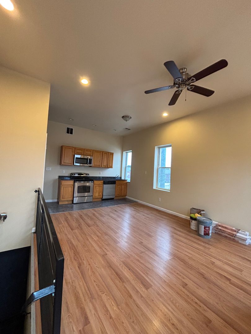 Philadelphia Apartment: 2113 E Huntingdon Street