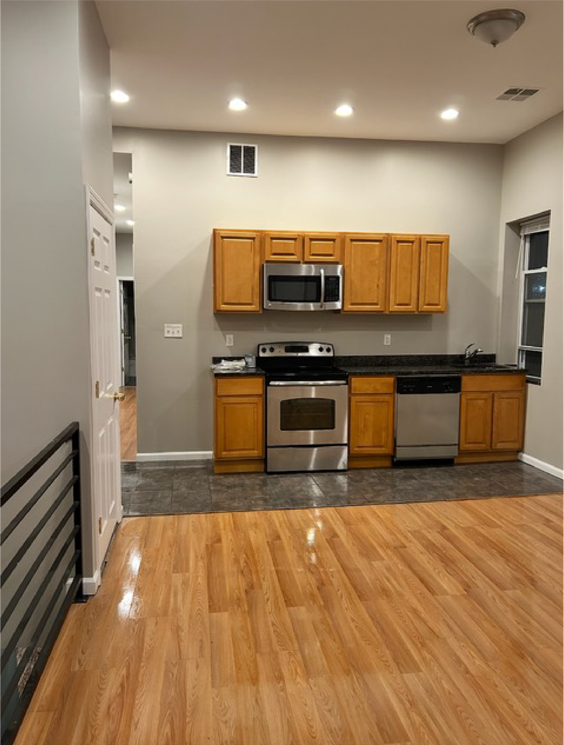 Philadelphia Apartment: 2113 E Huntingdon Street