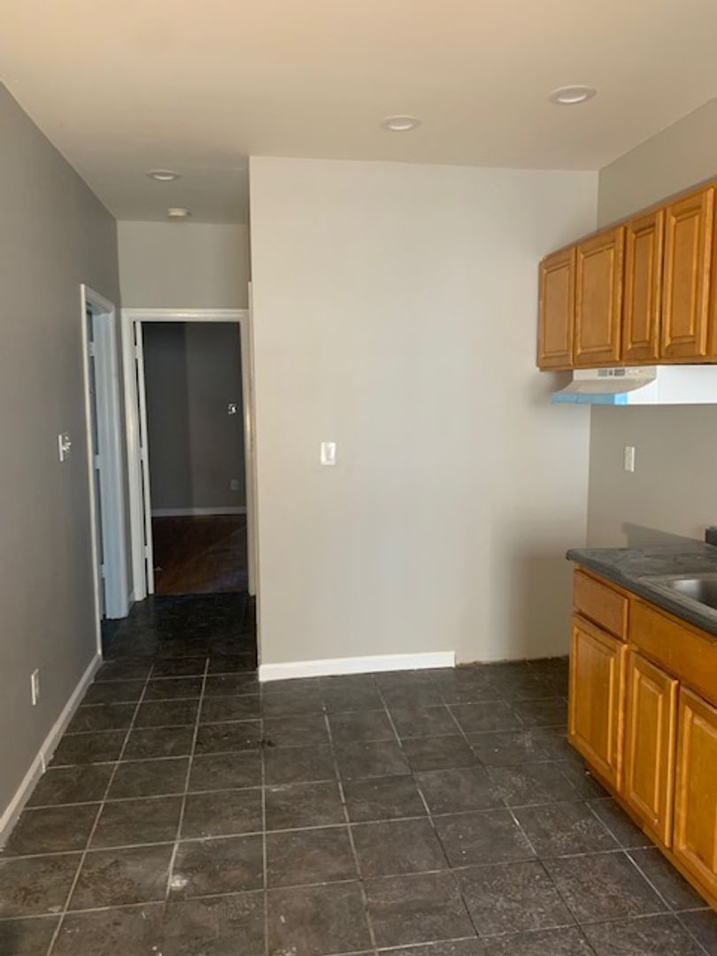 Philadelphia Apartment: 3271 Joyce Street