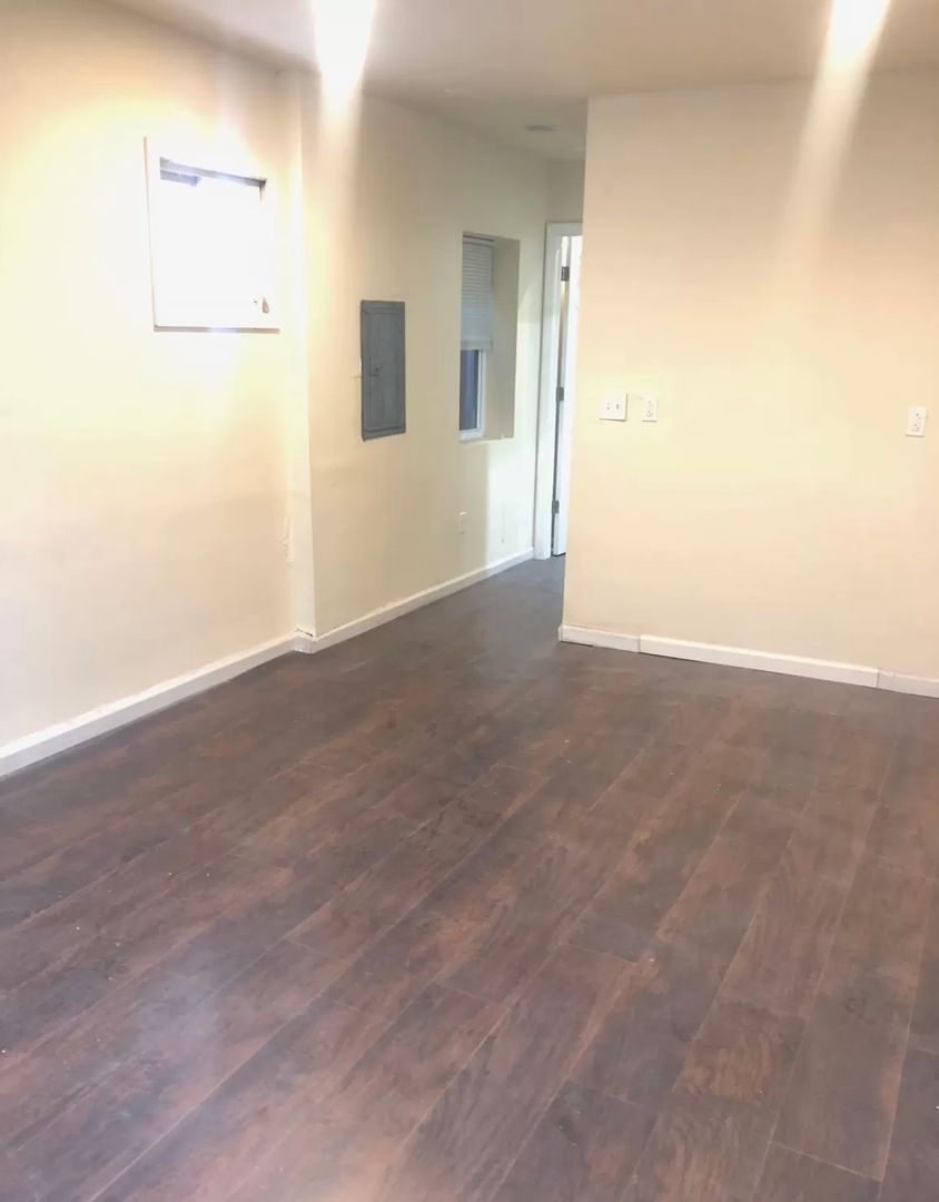 Philadelphia Apartment: 3509 Kensington Avenue