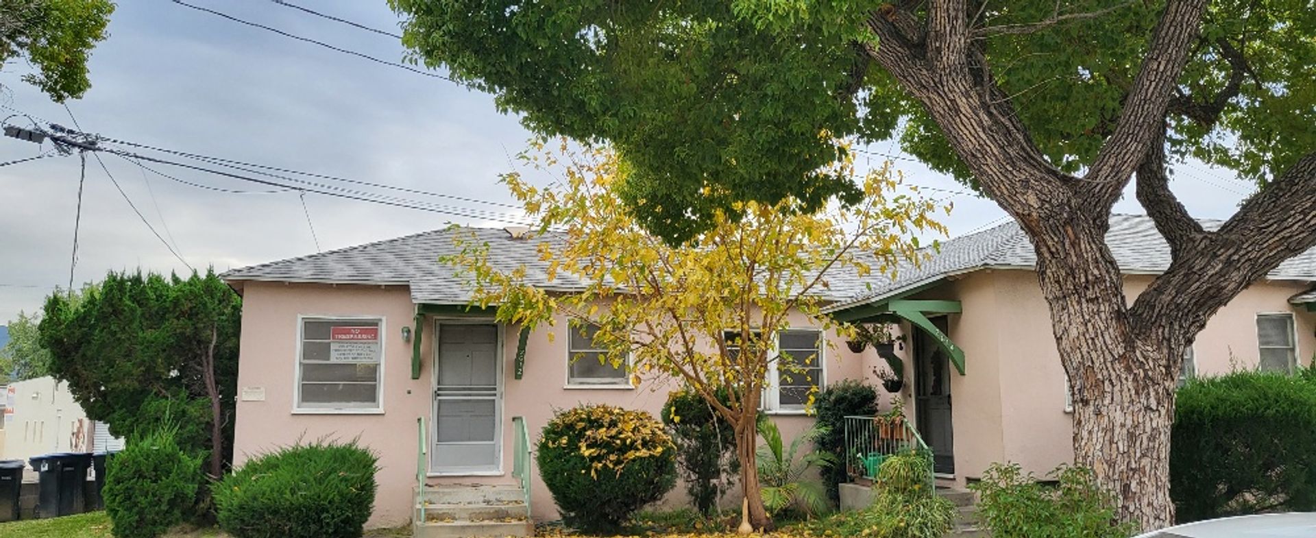 Burbank Apartment: 2612-20 W. Wyoming Avenue