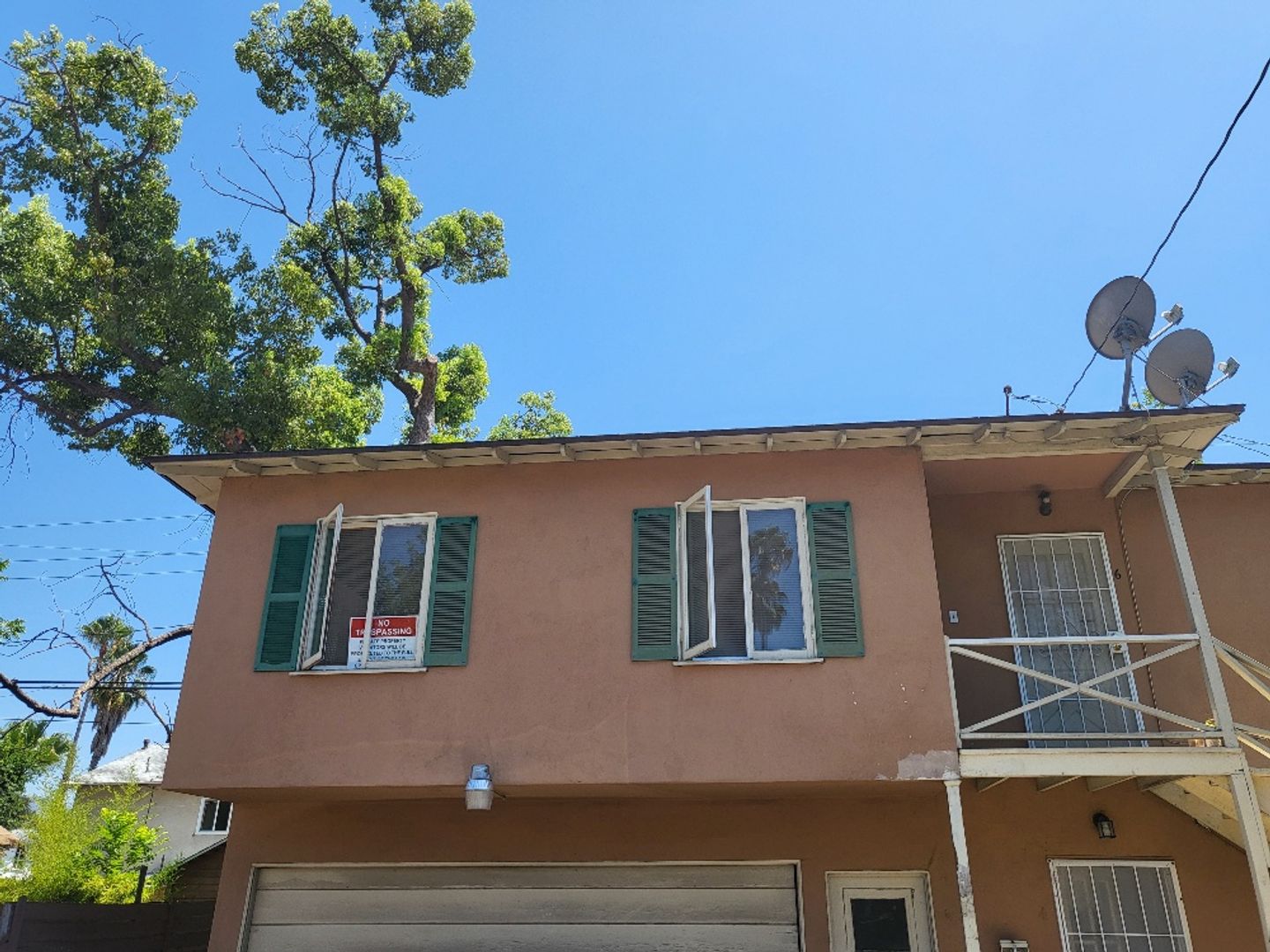 Pasadena Apartment: 120 S. Craig Avenue