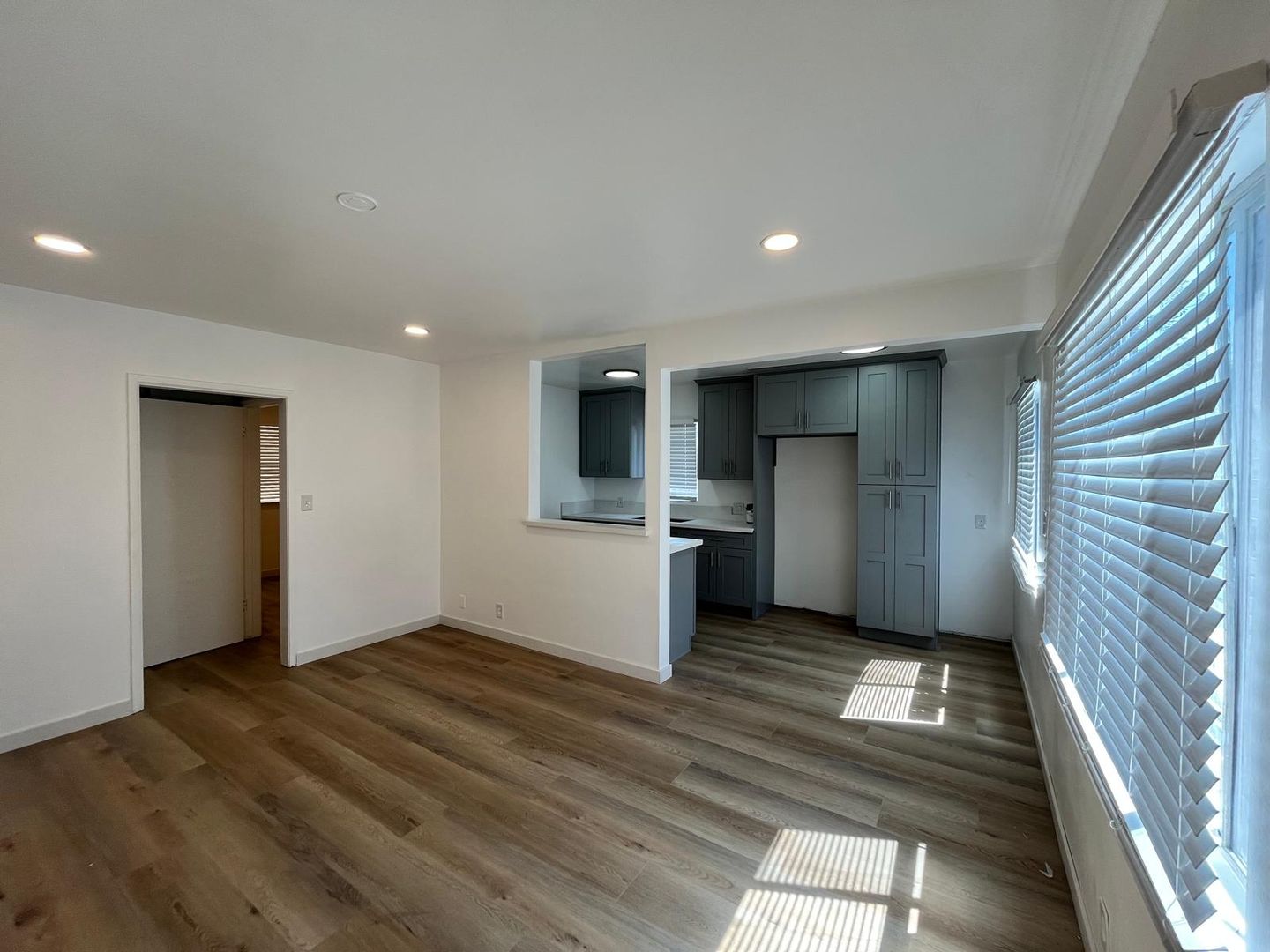 Glendale Apartment: 1038 Sonora Ave