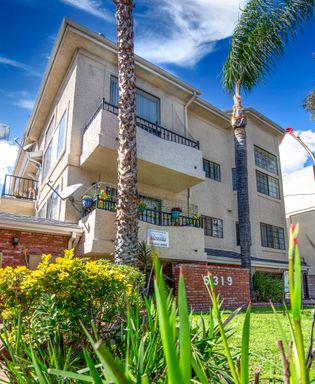 Experience the Best of NoHo Living! – photo 1