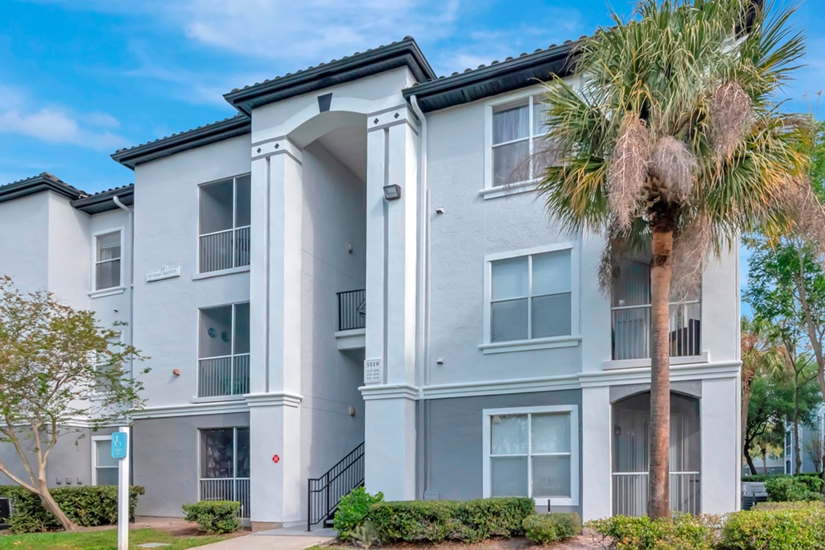 Riverview House: 5519 Legacy Crescent Pl. #204