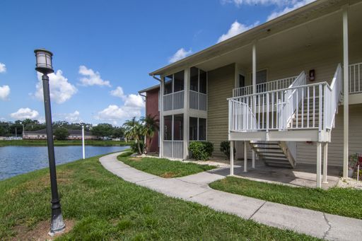 Water Front - Corner Unit- 2 Bed 2 Bath for Lease – photo 1