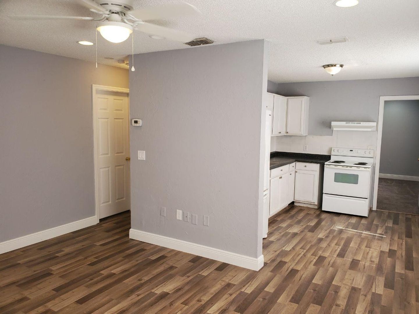 Bradenton House: 1211 62nd Ave East