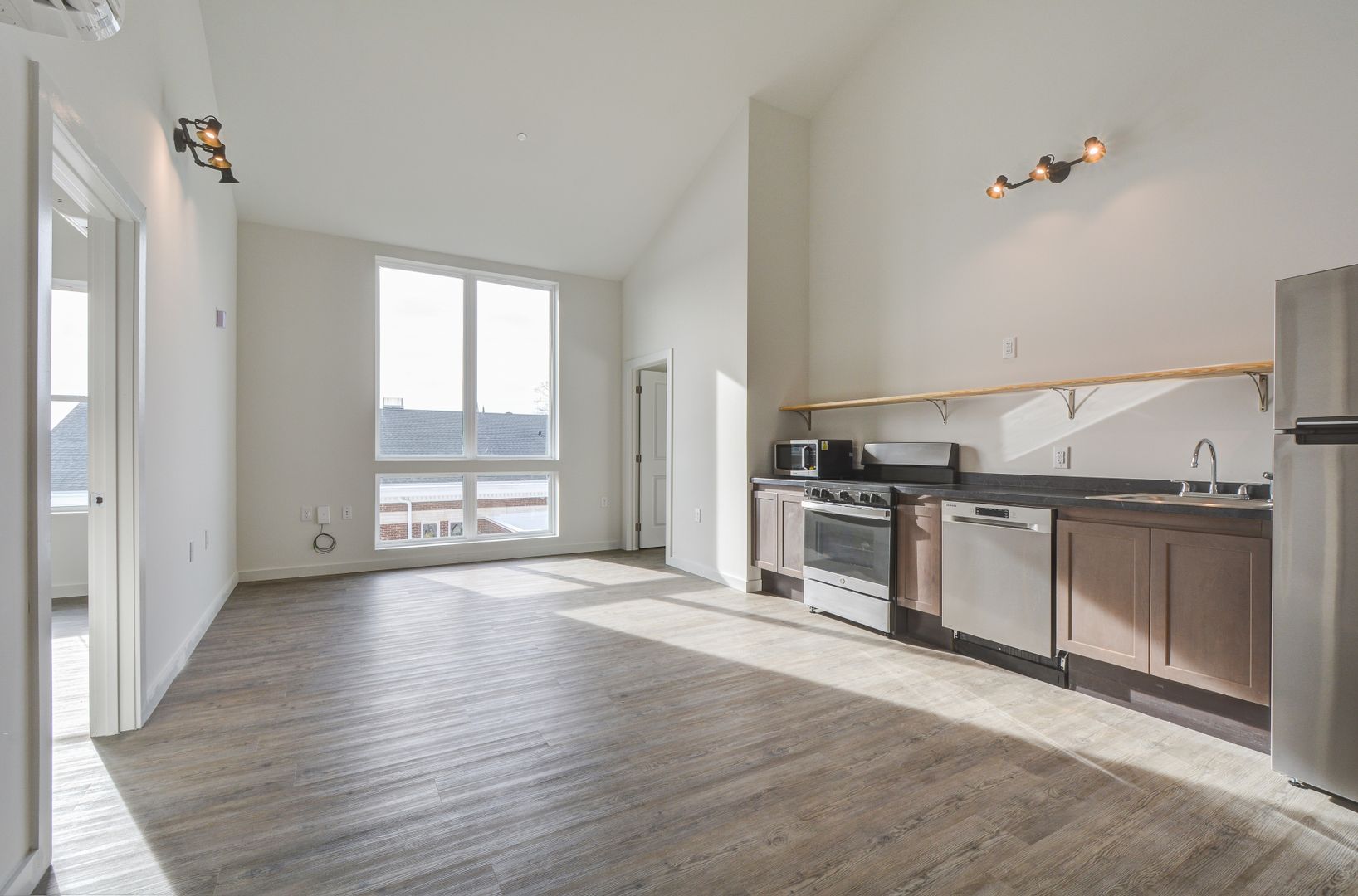 Clarksville Apartment: 518 Madison St