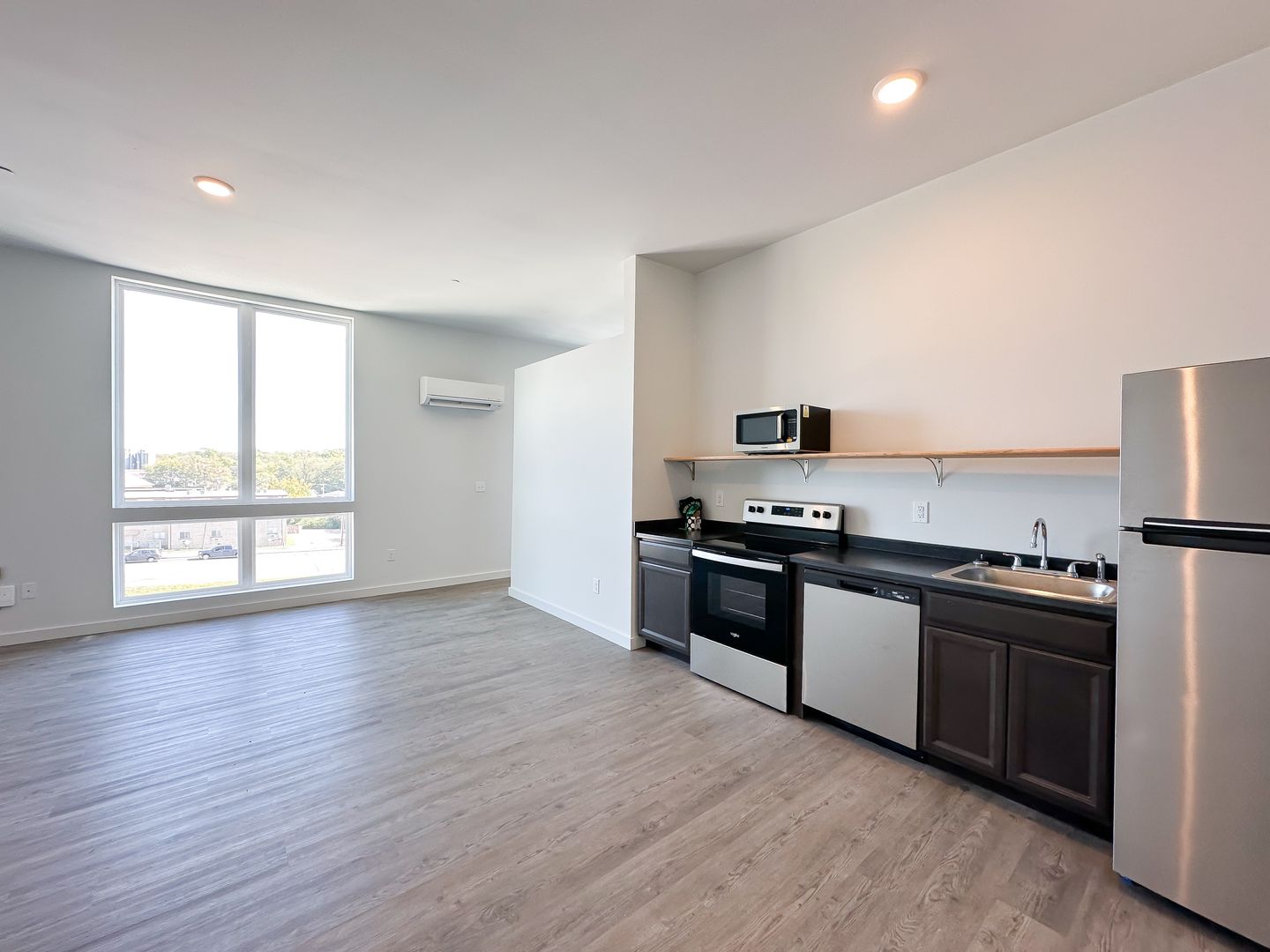 Clarksville Apartment: 518 Madison St