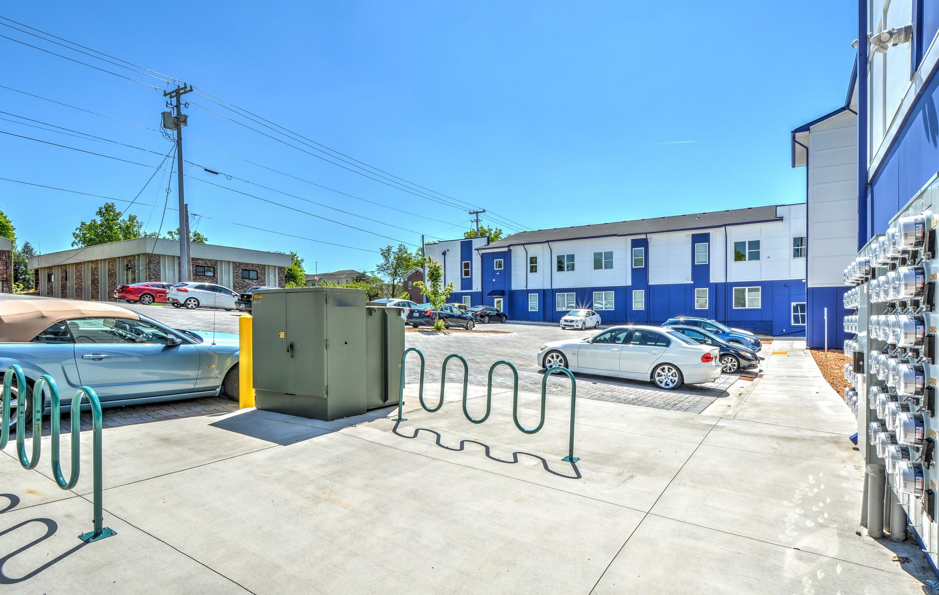 Clarksville Apartment: 712 Main St