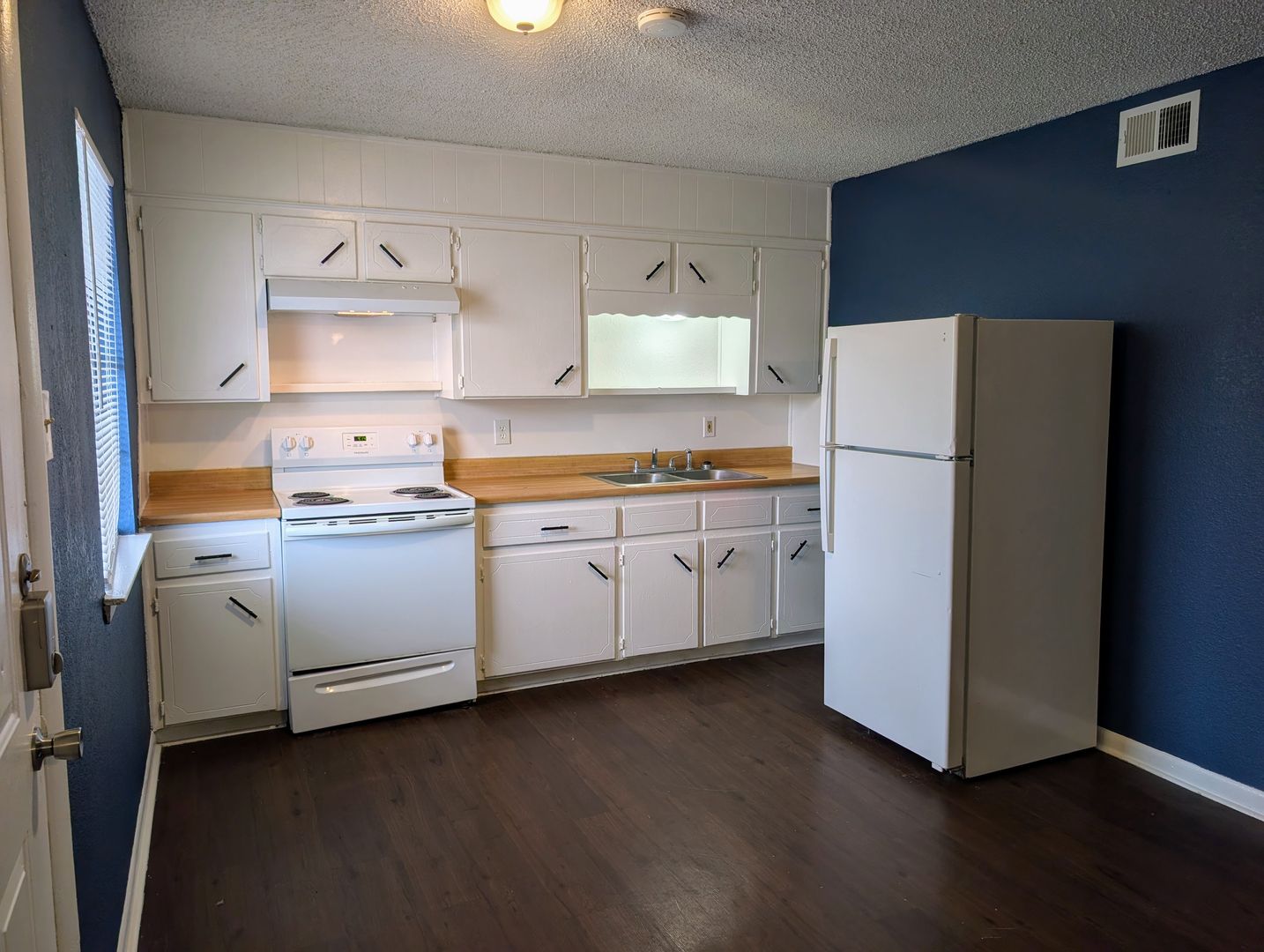 Killeen Apartment: 306 N Gilmer Street