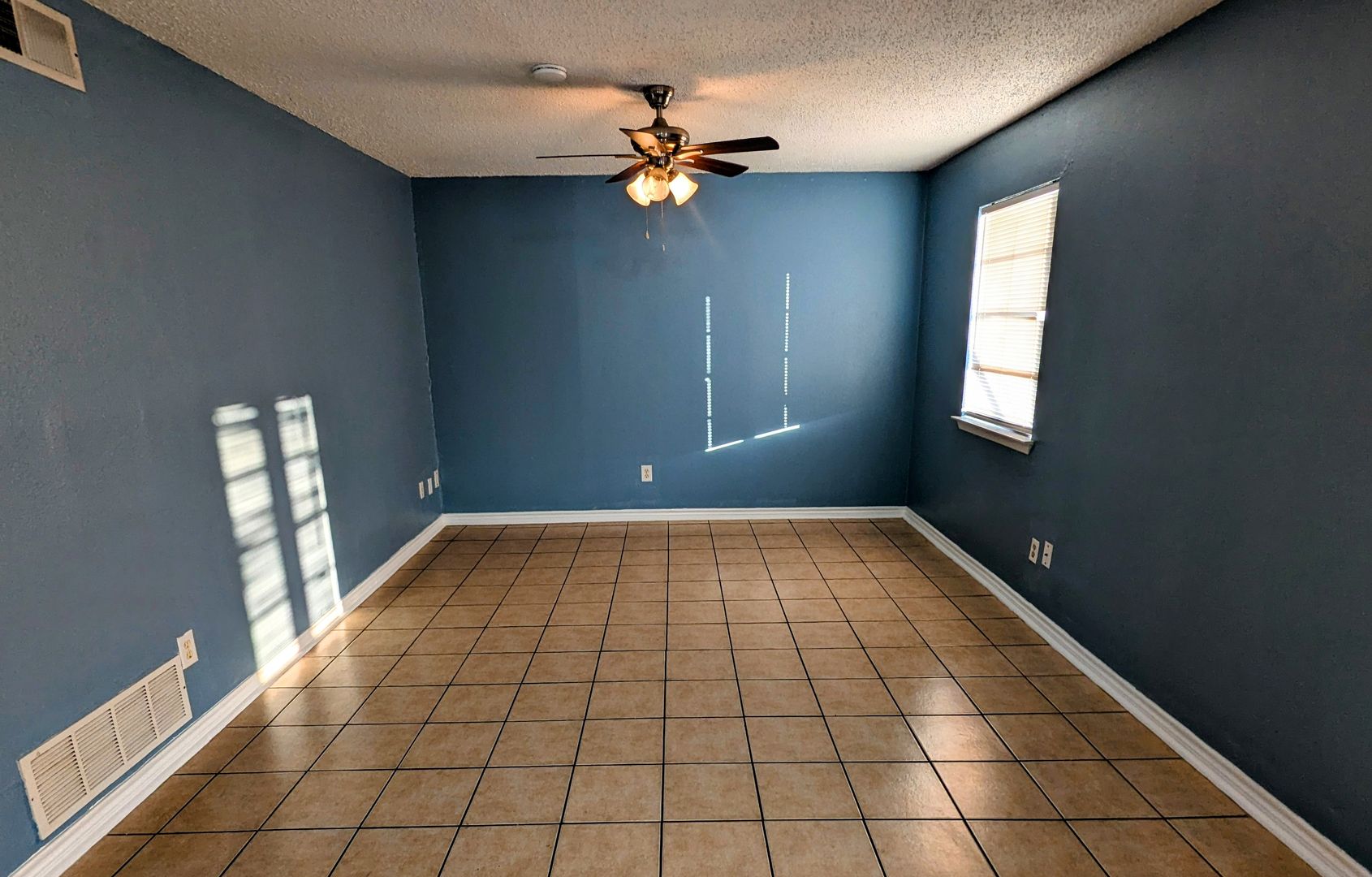 Killeen Apartment: 306 N Gilmer Street