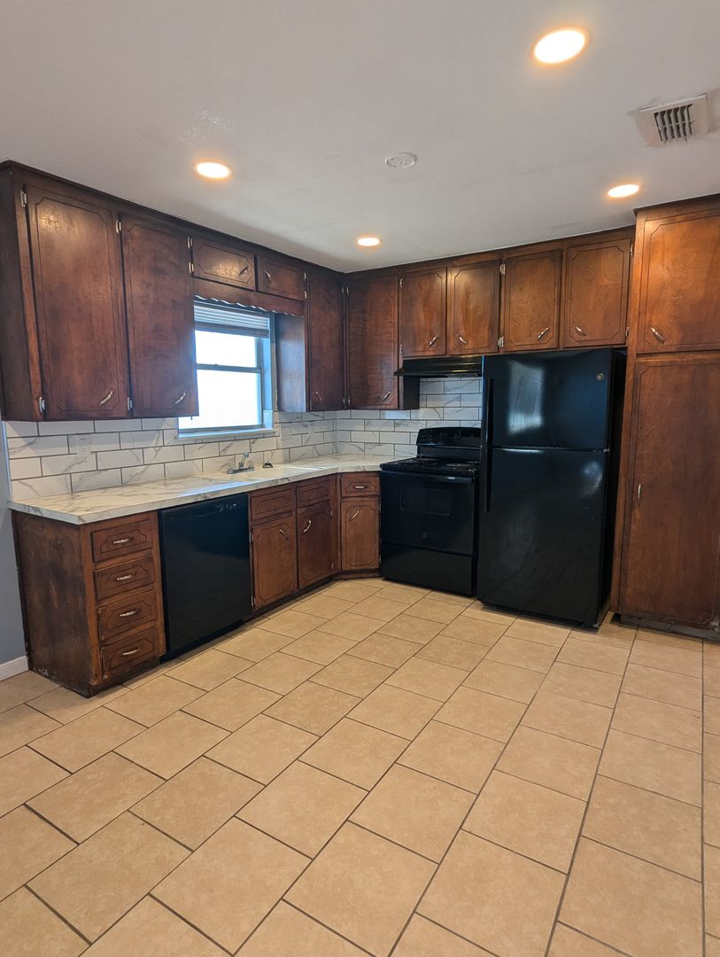 Killeen Apartment: 4308 Zephyr Road