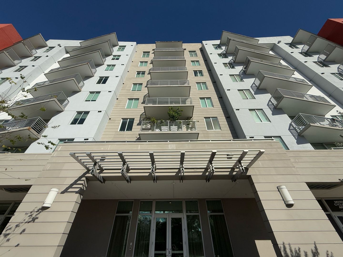 Doral Apartment: 7661 NW 107 Ave. - 1-405