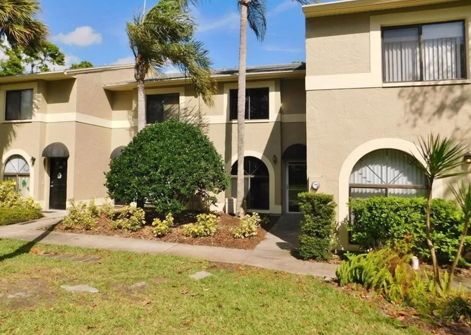 Palm Harbor Townhome: 3583 Whispering Oaks Lane