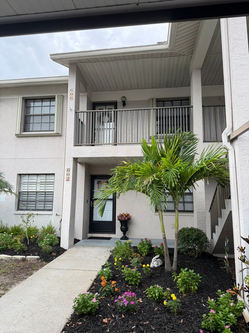 Dunedin Condo: 2150 Elm Street