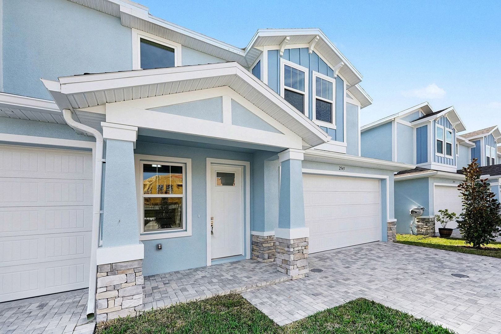 Clearwater Townhome: 2545 Mario Way