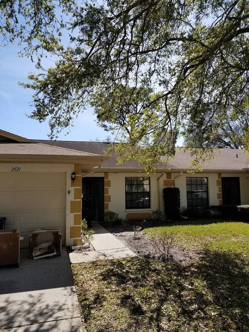 Oldsmar House: 2021 Saginaw Ct