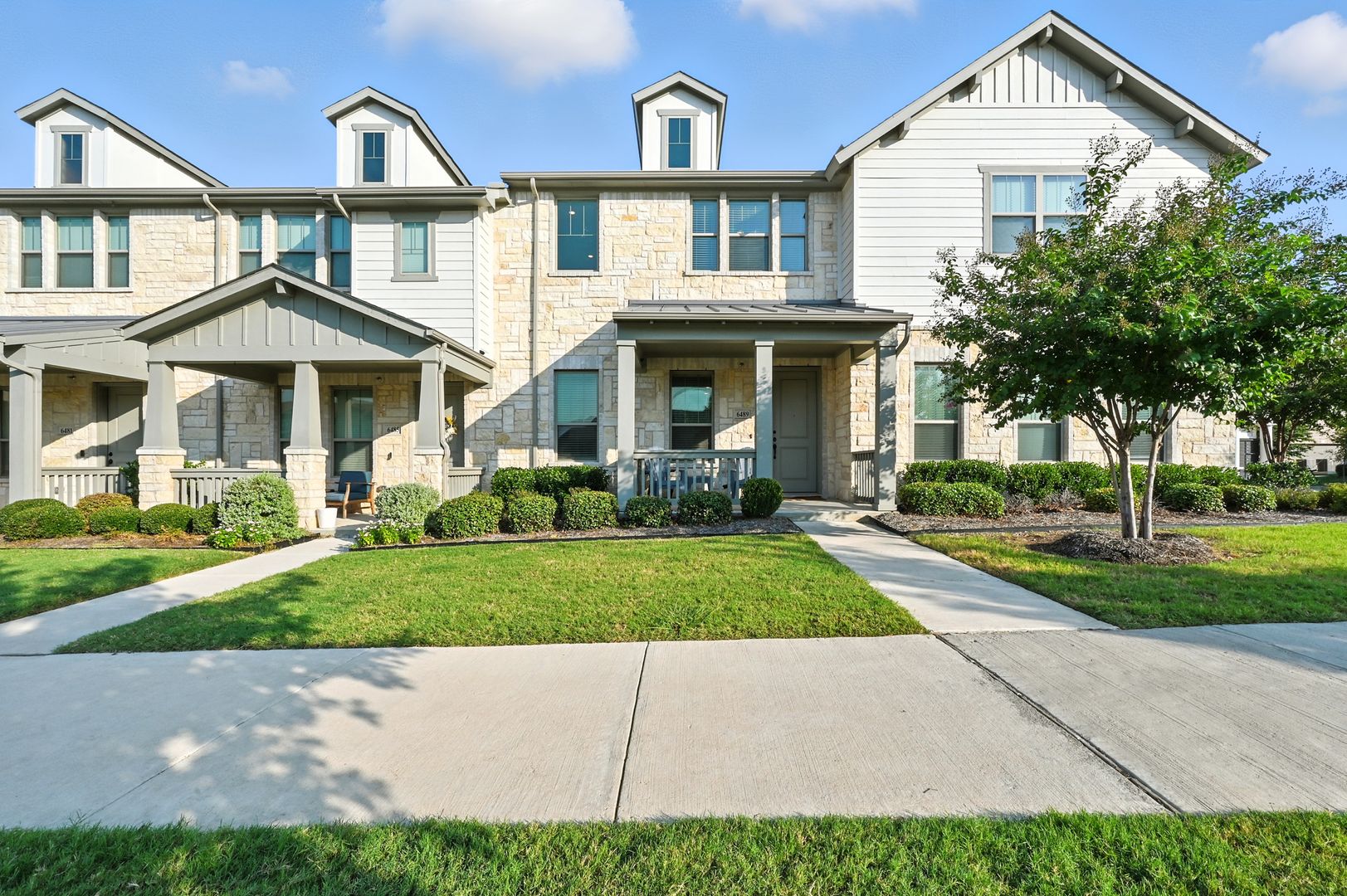 North Richland Hills House: 6489 Iron Horse Blvd