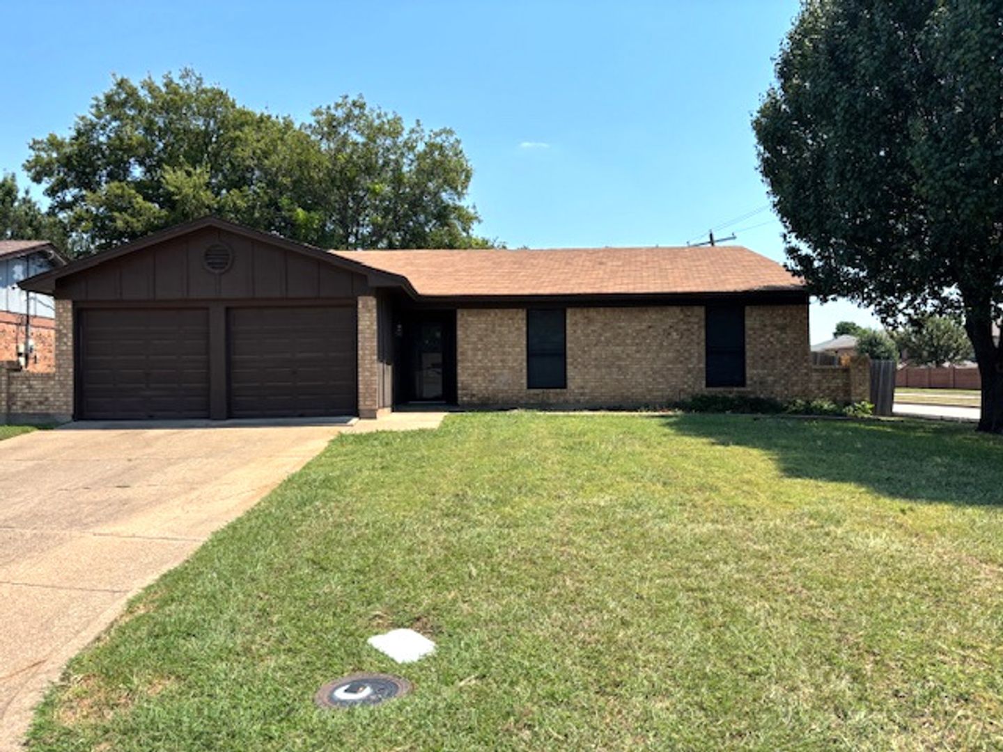 Grand Prairie House: 2613 Web Court
