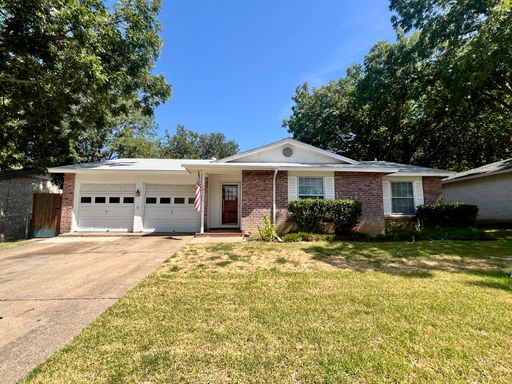 1811 Redwood – photo 1